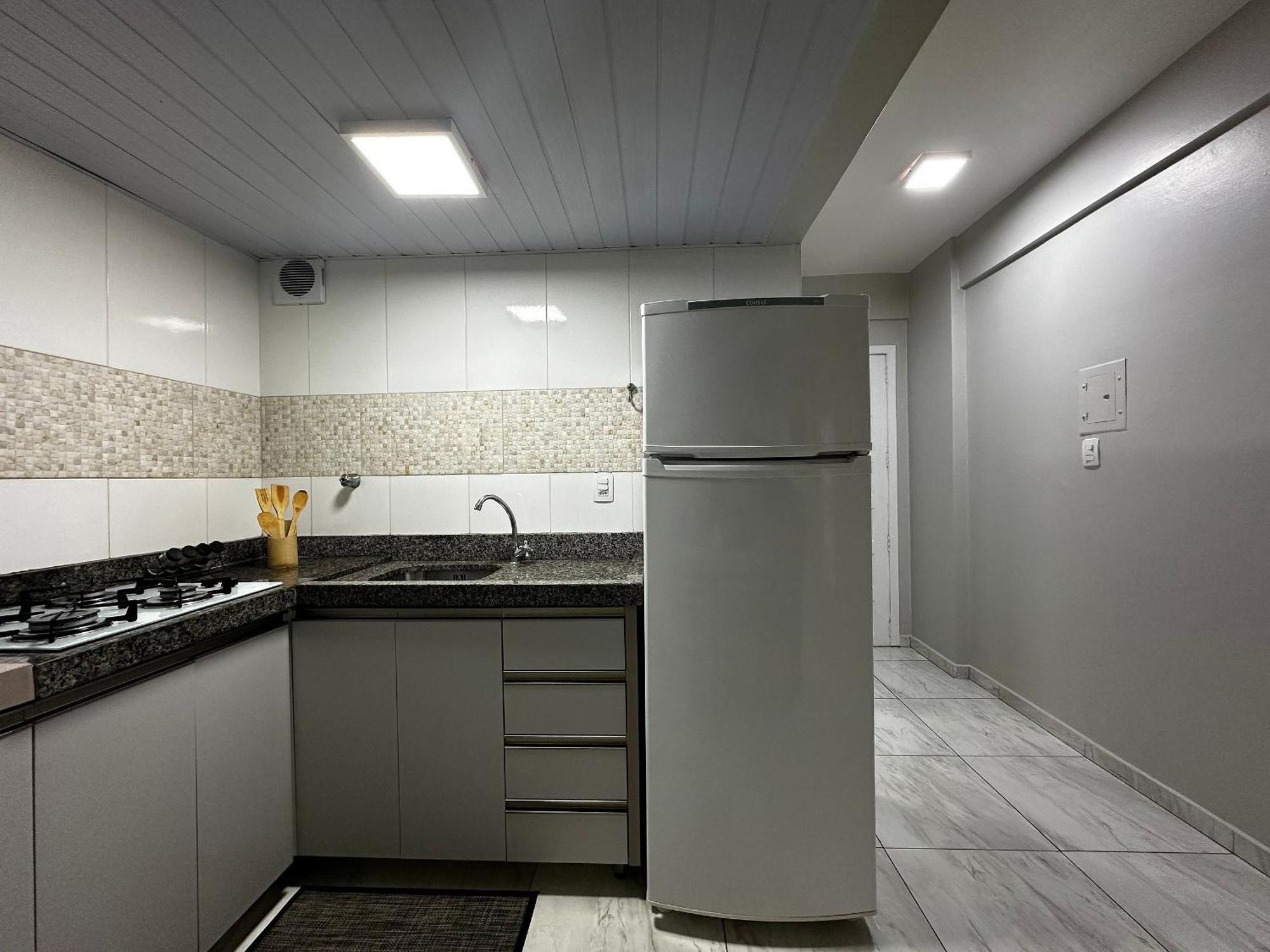 Appartamento Ma01- Kitnet Com Ar | Vista Big Wheel | Garagem Balneário Camboriú Esterno foto
